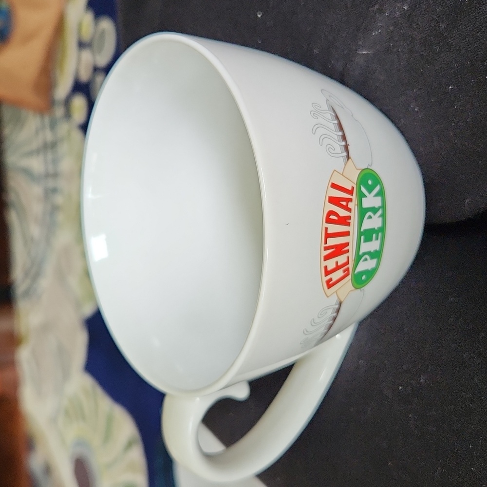 FRIENDS oversized mug new